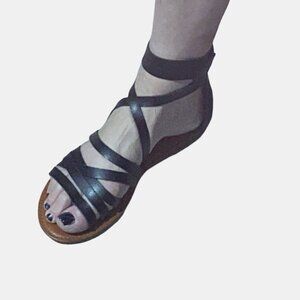 Sz.7*American Eagle Outfitters*Black Strappy Gladiator Sandals